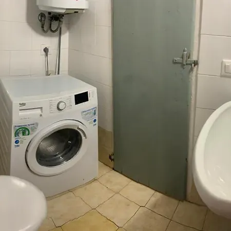 Grazioso Bilocale Pieno Centro דירה מודנה